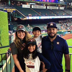 Meet your Posher, Yeiny